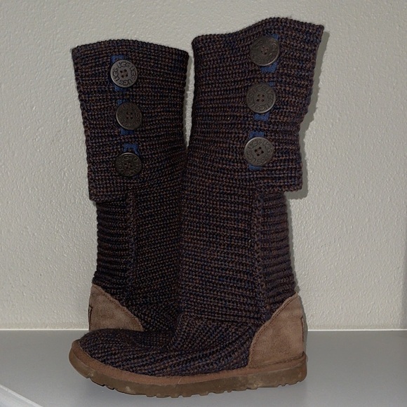 Sweater Knit Uggs Boots/Booties black/brown size 6 - Picture 1 of 16